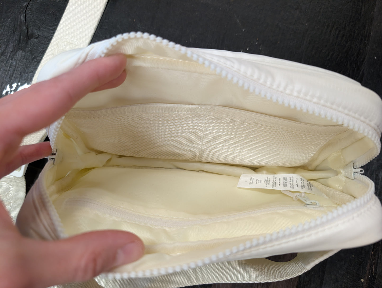 Lolë white belt bag with adjustable strap