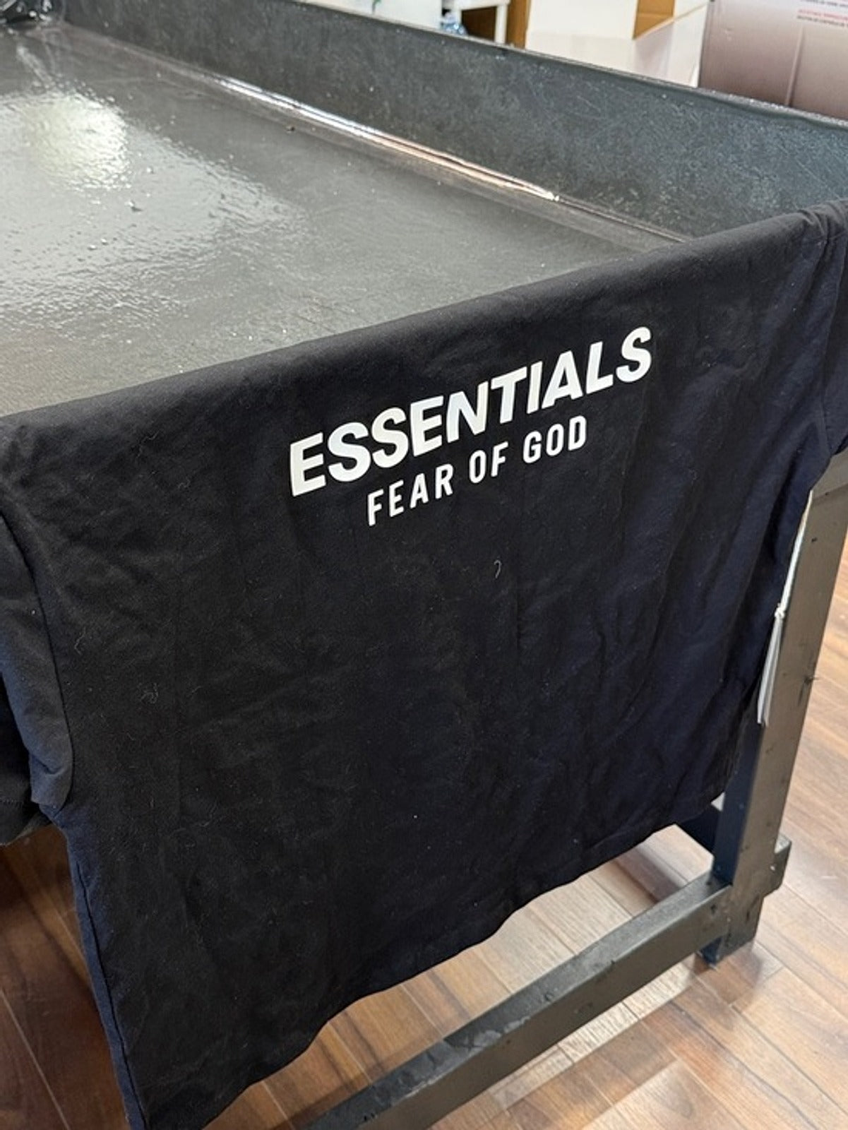 Fear of God Essentials Black Short Sleeve Logo Tee