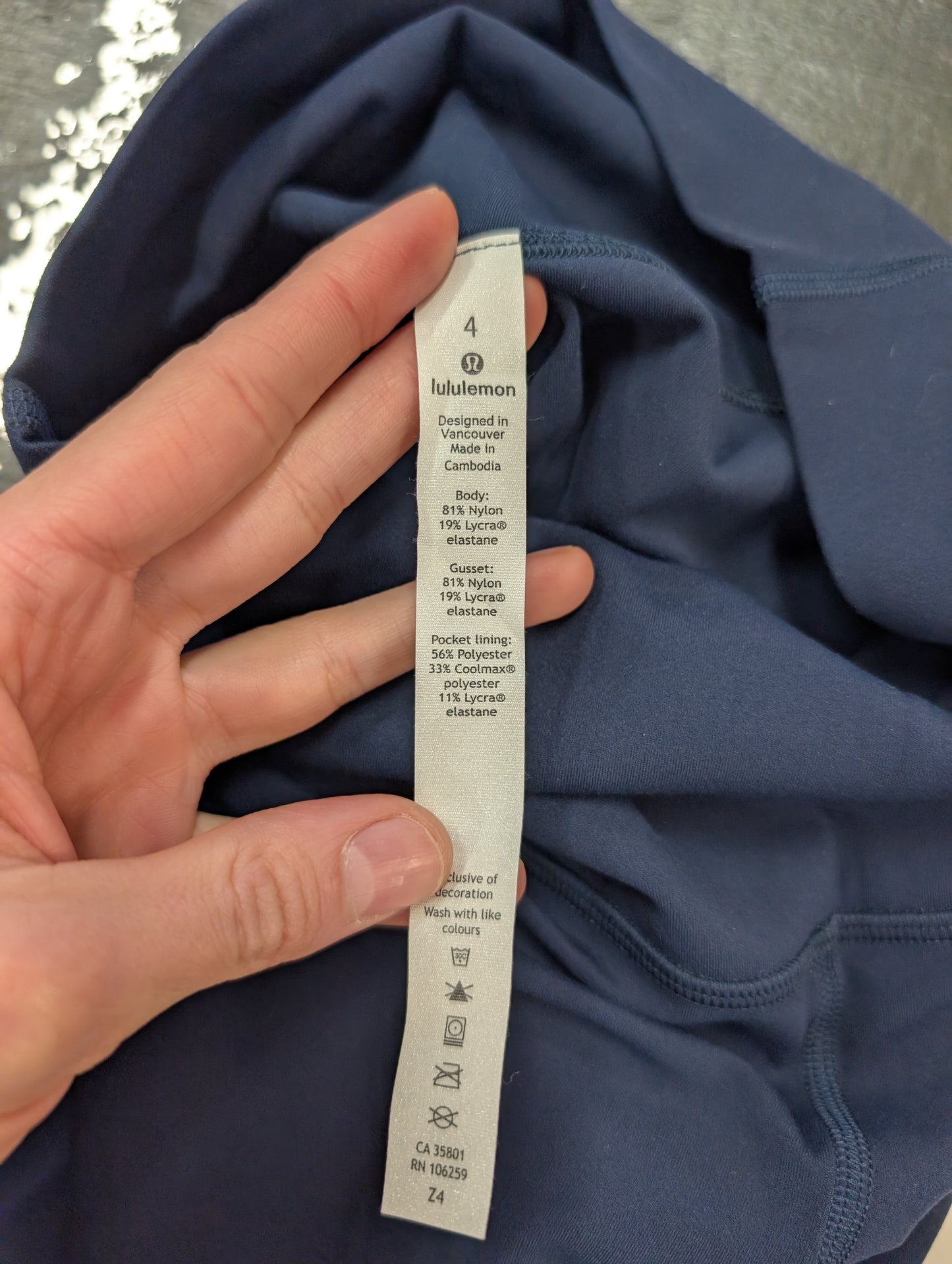 Lululemon High-rise navy blue leggings Size 4