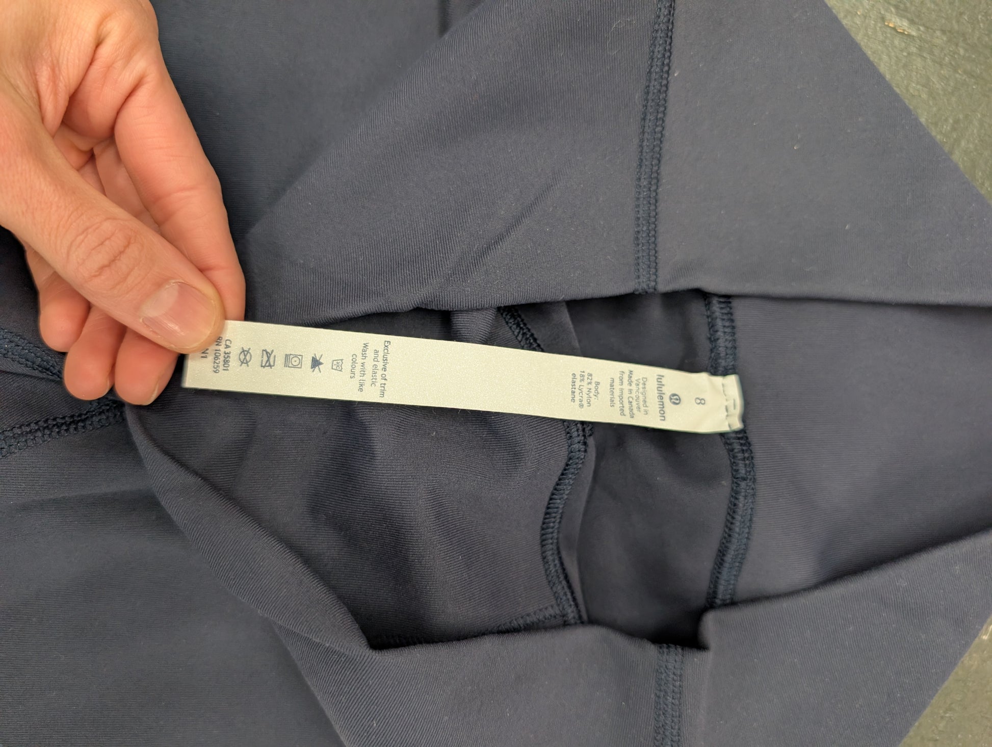 Lululemon Wunder Under Crop HR Leggings Size 8 Navy