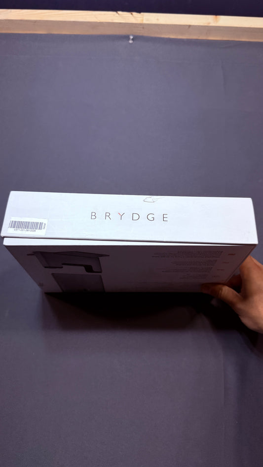 Brydge Vertical Dock for MacBook Pro 13-inch Thunderbolt 3 Space Grey