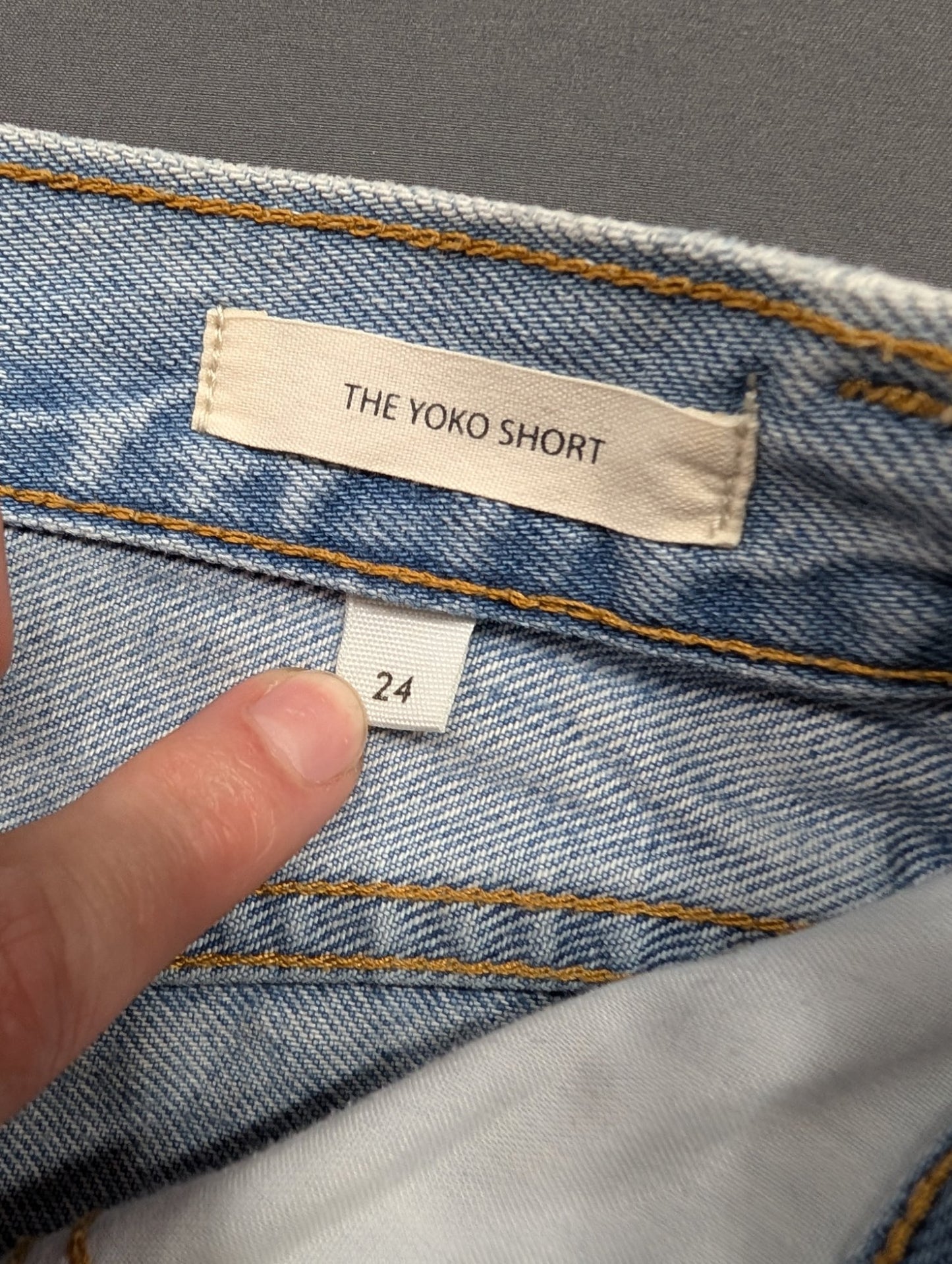 Denim Forum The Yoko Short Women's Size 24 Light Wash Distressed