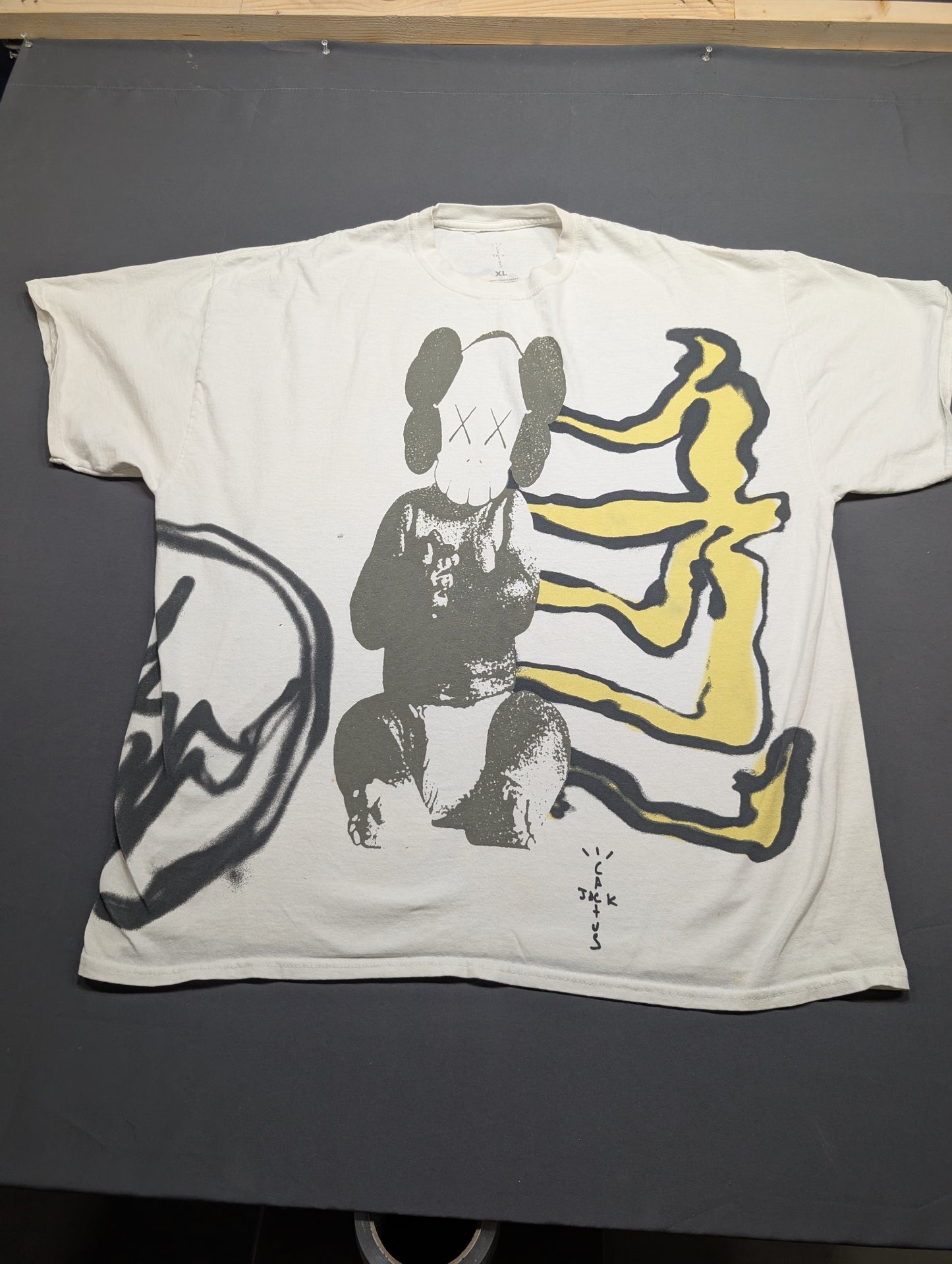 Travis Scott x KAWS Cactus Jack Graphic T-Shirt White XL