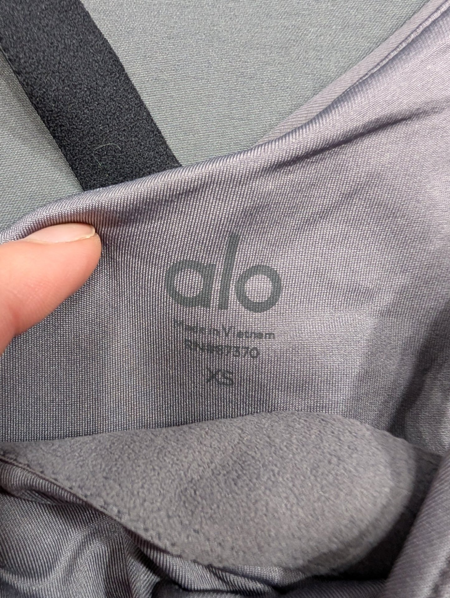 Alo Yoga Women's Tank Top Built-In Bra Light Gray XS Activewear