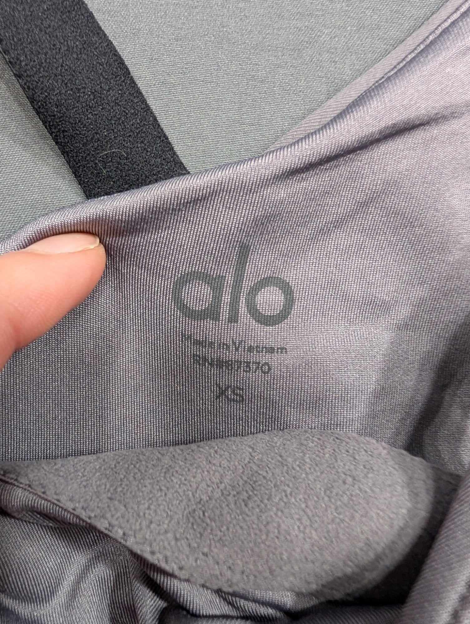 Alo Yoga Women's Tank Top Built-In Bra Light Gray XS Activewear