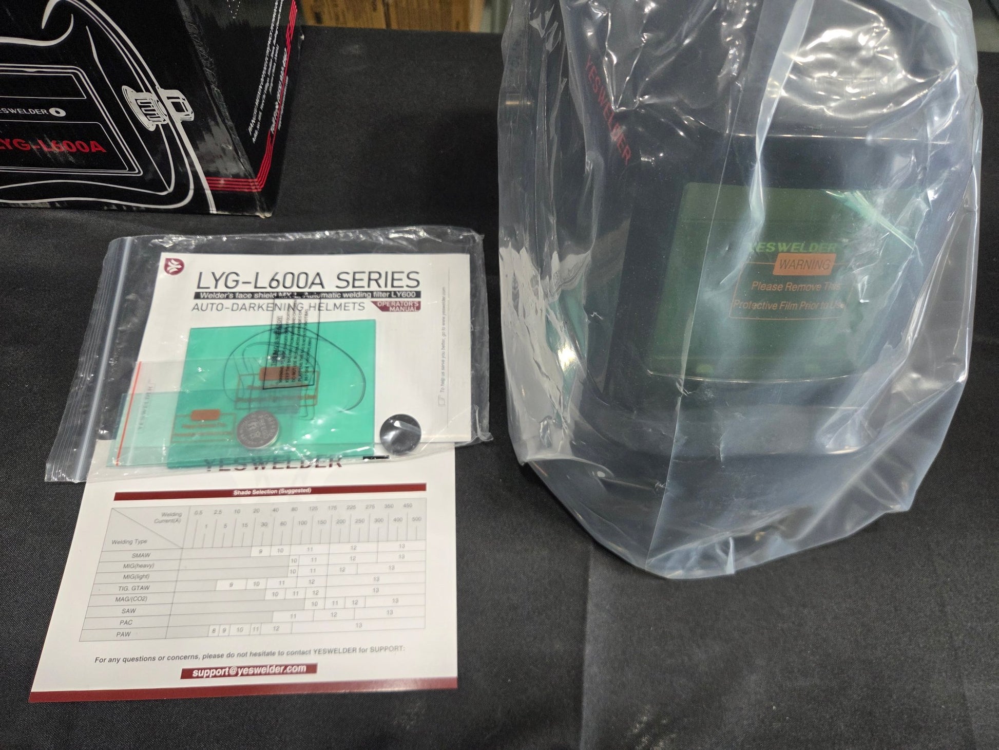 YesWelder LYG-L600A Auto-Darkening Welding Helmet Face Shield