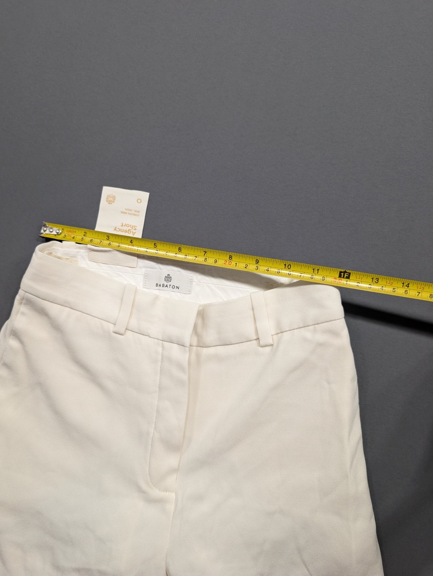 Babaton Agency Short White High-Waist Shorts Sz 0 NWT