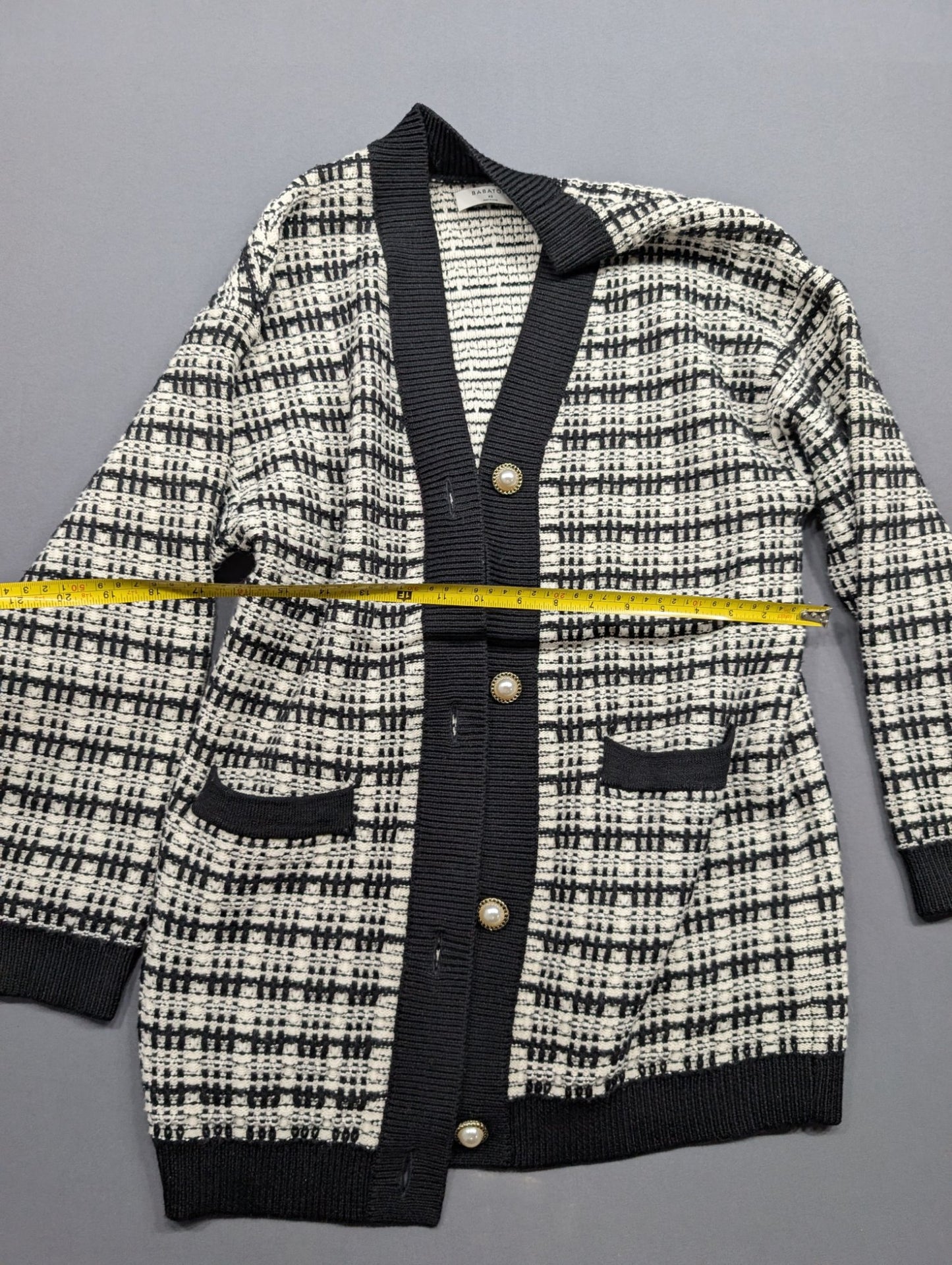 Babaton XS Houndstooth Knit Cardigan Pearl Buttons Black White