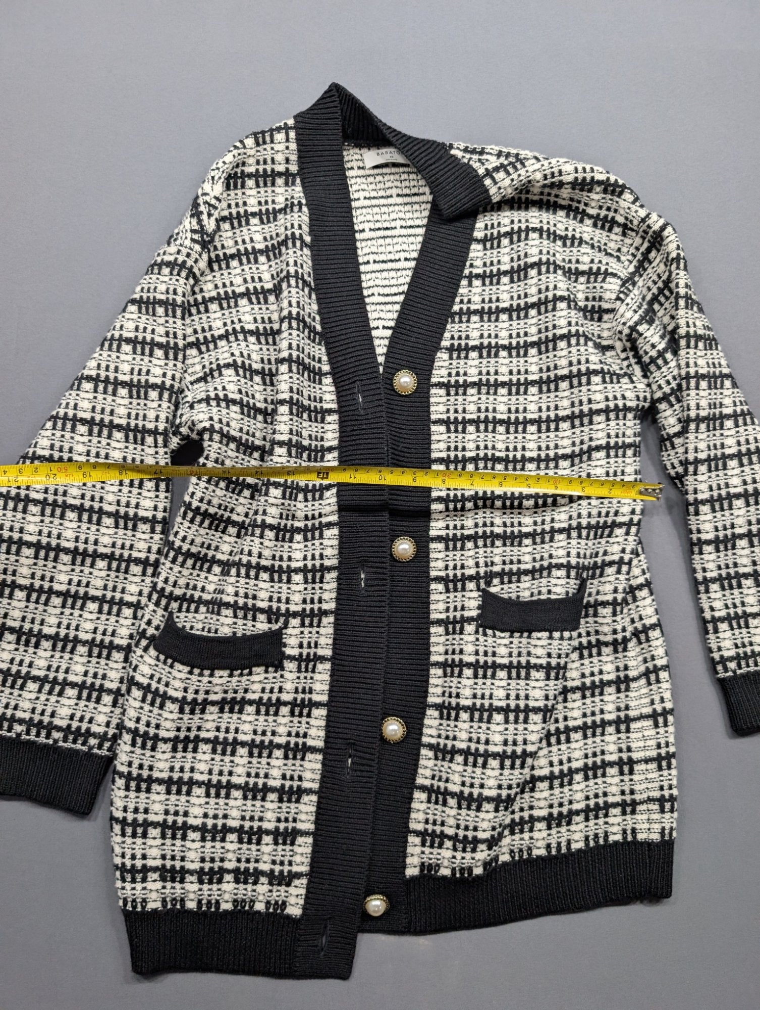 Babaton XS Houndstooth Knit Cardigan Pearl Buttons Black White