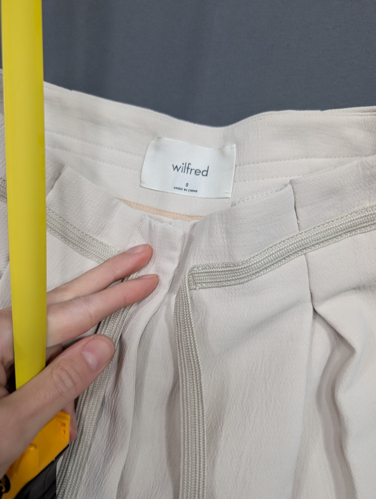 Wilfred Size 0 Wide-Leg Pleated Trousers Cream High-Rise Culottes