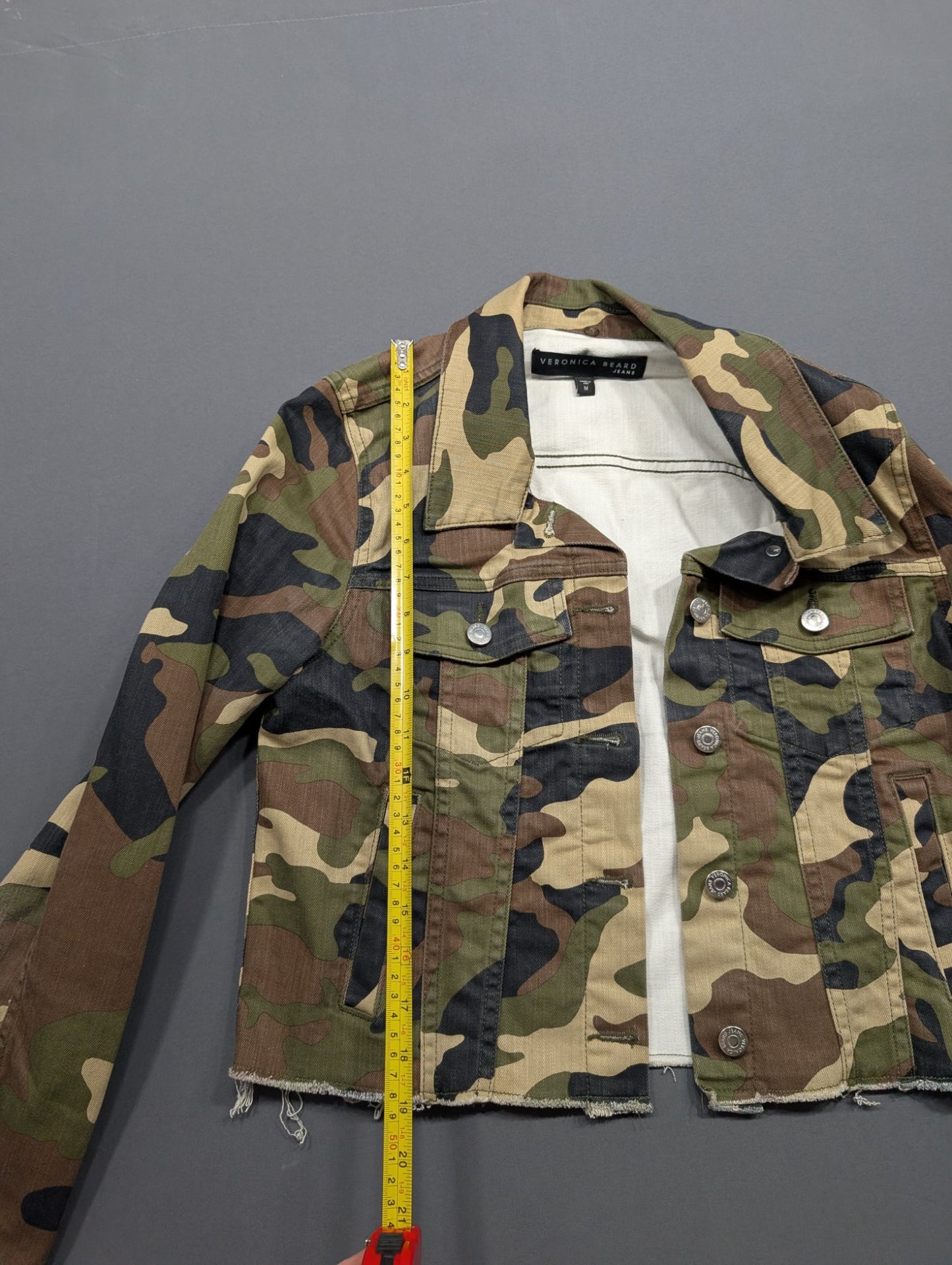 Veronica Beard Jeans Camo Cropped Jacket Size M Raw Hem