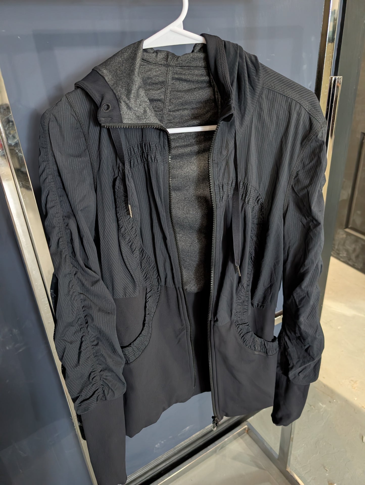 Lululemon black full zip hooded jacket, like new condition