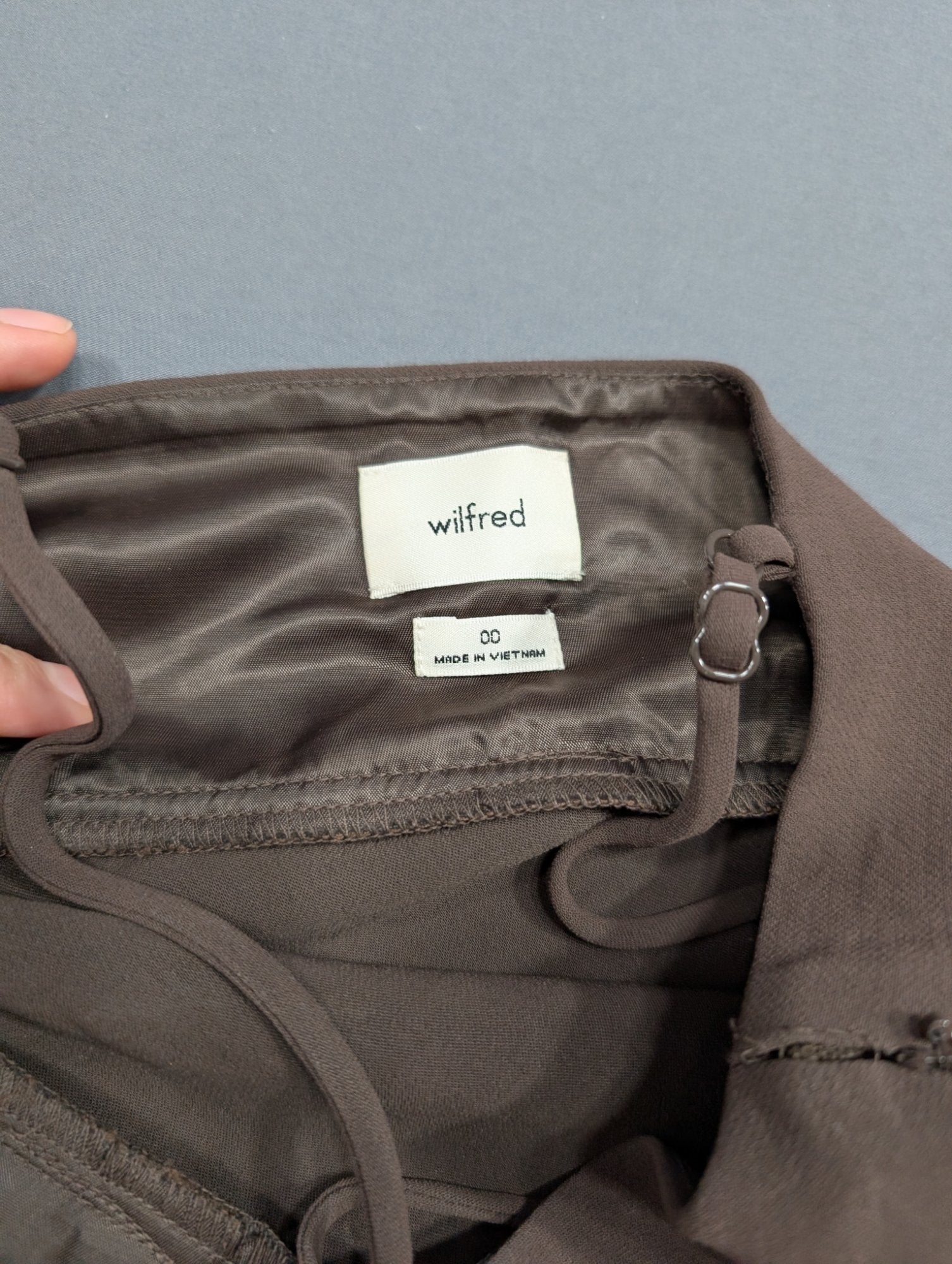 Wilfred Size 00 Brown Spaghetti Strap Midi Slip Dress V-Neck