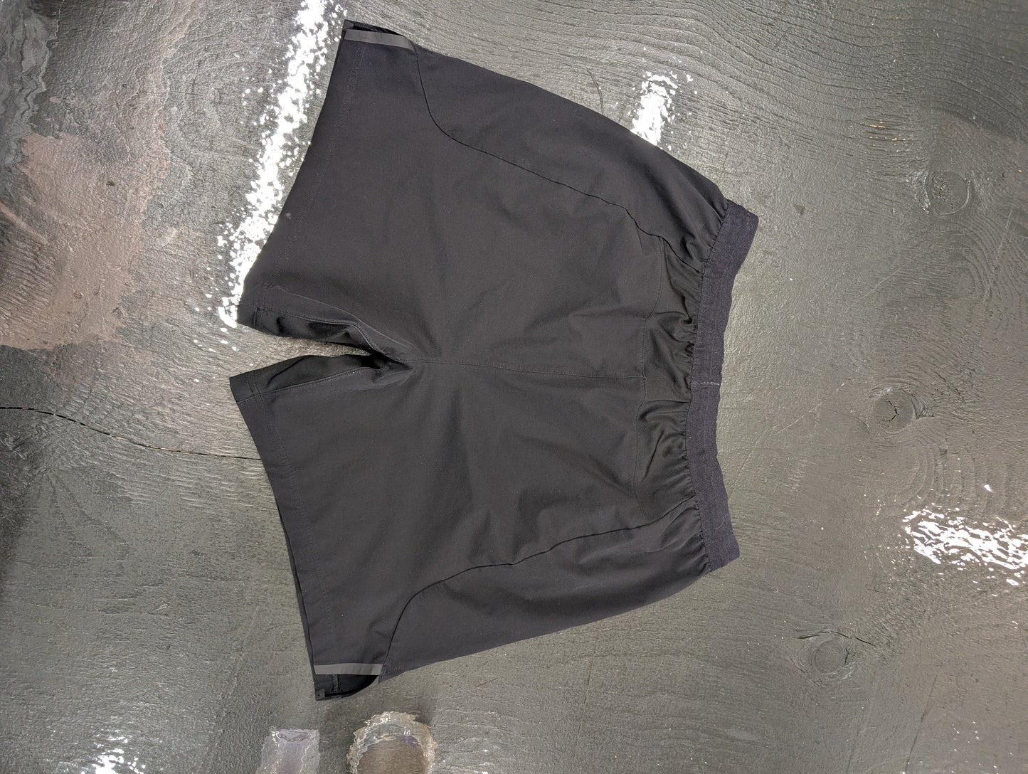 Gymshark Men's Black Athletic Shorts Size Large