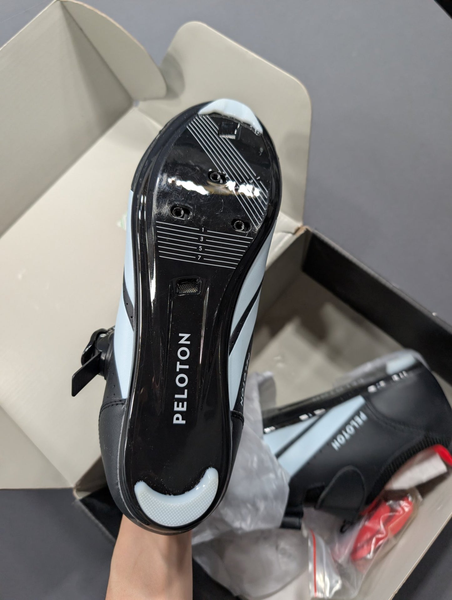 Peloton Cycling Shoes Delta-Compatible Cleats EU 44 US 10.5 Men Black