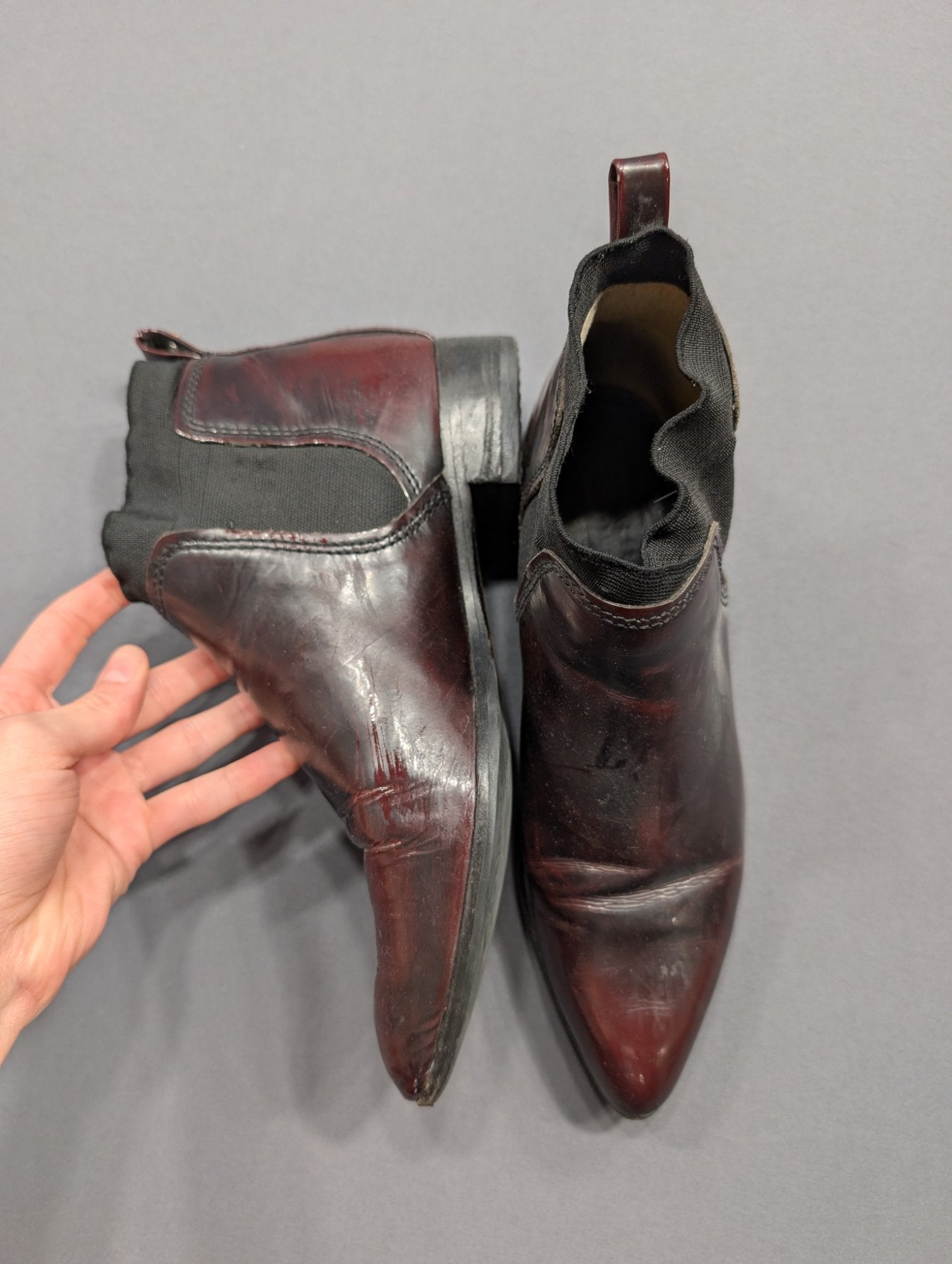 Ted Baker London Burgundy Leather Chelsea Ankle Boot Pointed Toe Sz 37