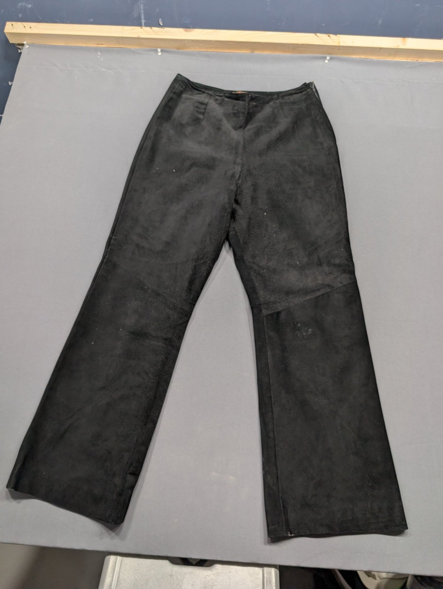 Black Suede Leather Flare Pants Women's ~40in Length ~20in Waist