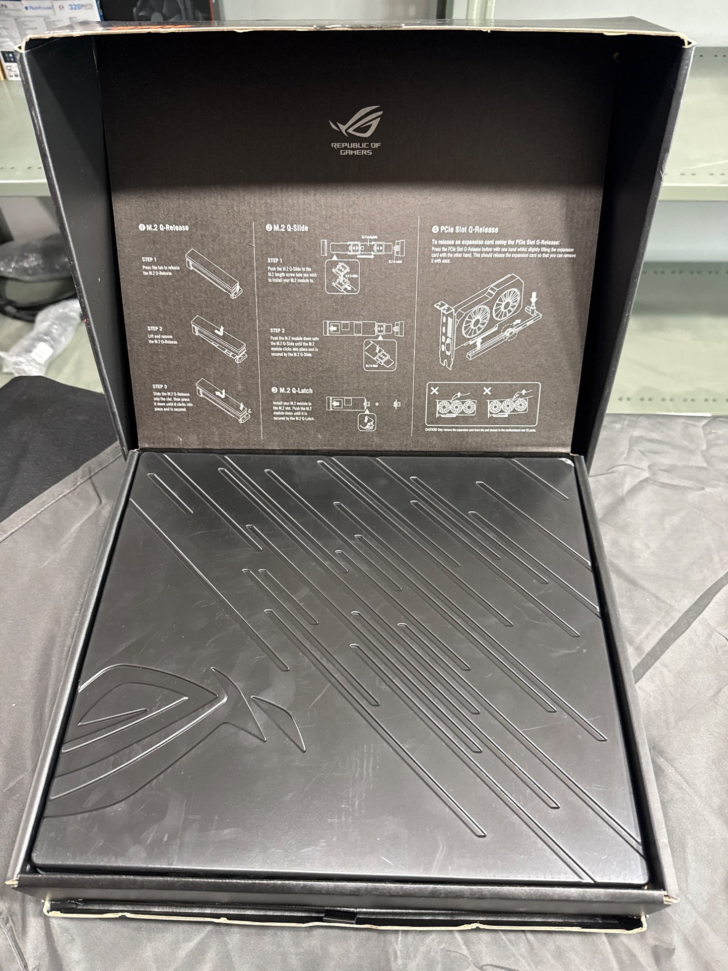 ASUS ROG Crosshair X870E Dark Hero AM5 Gaming Motherboard