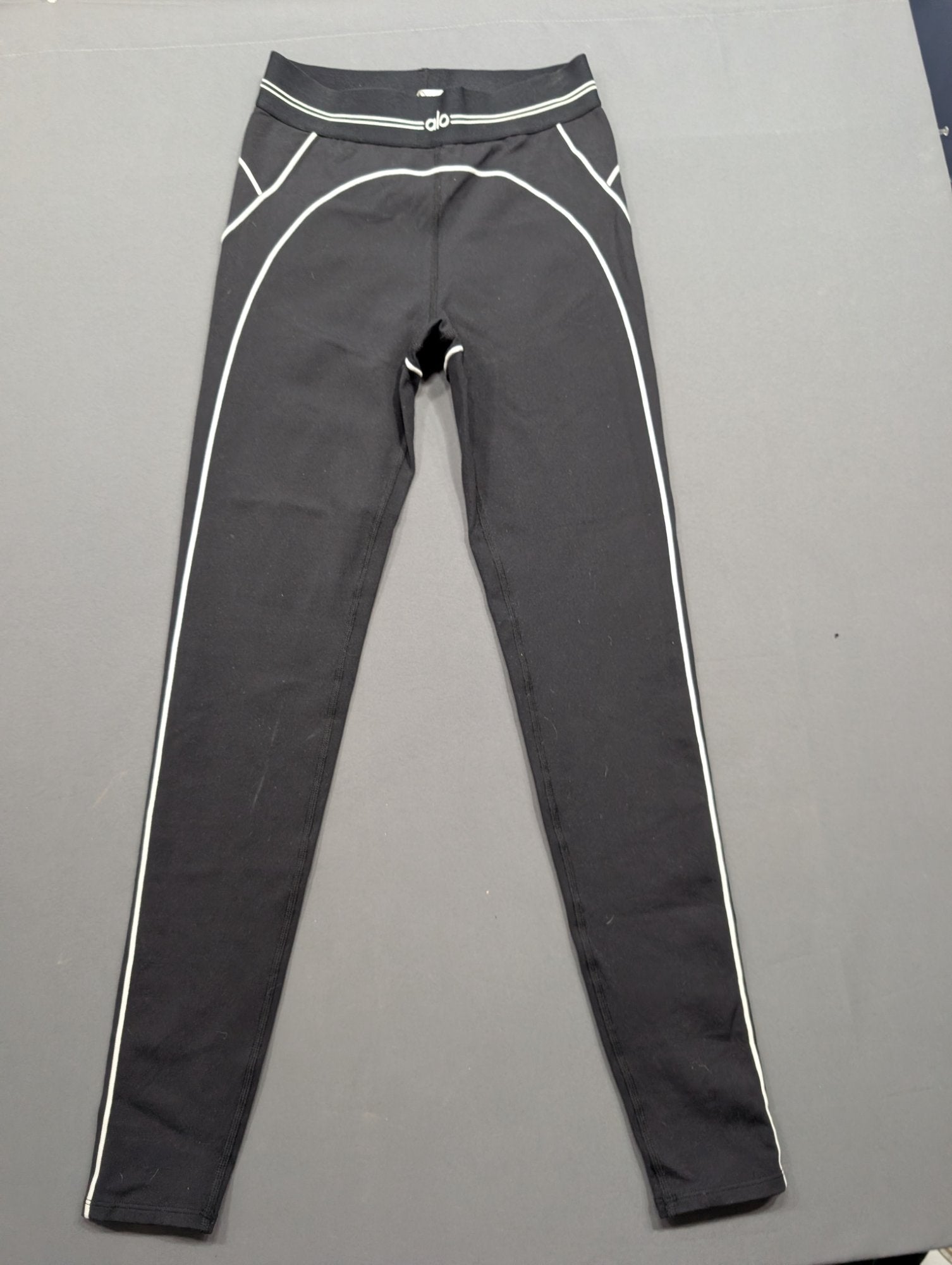 Alo Yoga Women's Black Leggings White Piping Mid-Rise Tight Size M