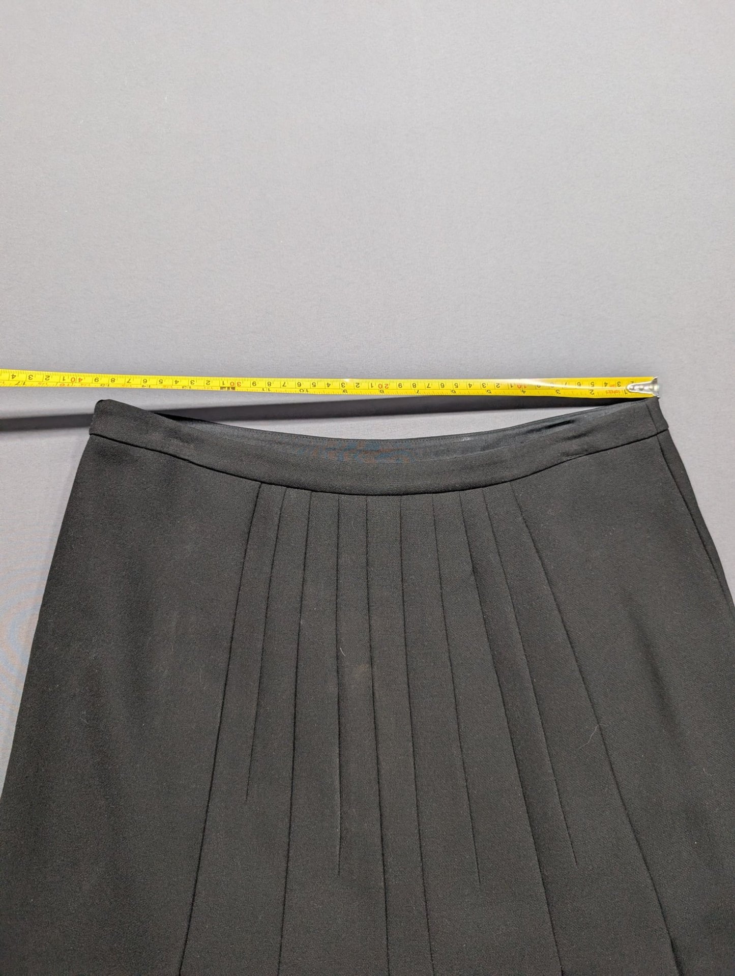 Diane von Furstenberg Black Pleated A-Line Skirt Size 12
