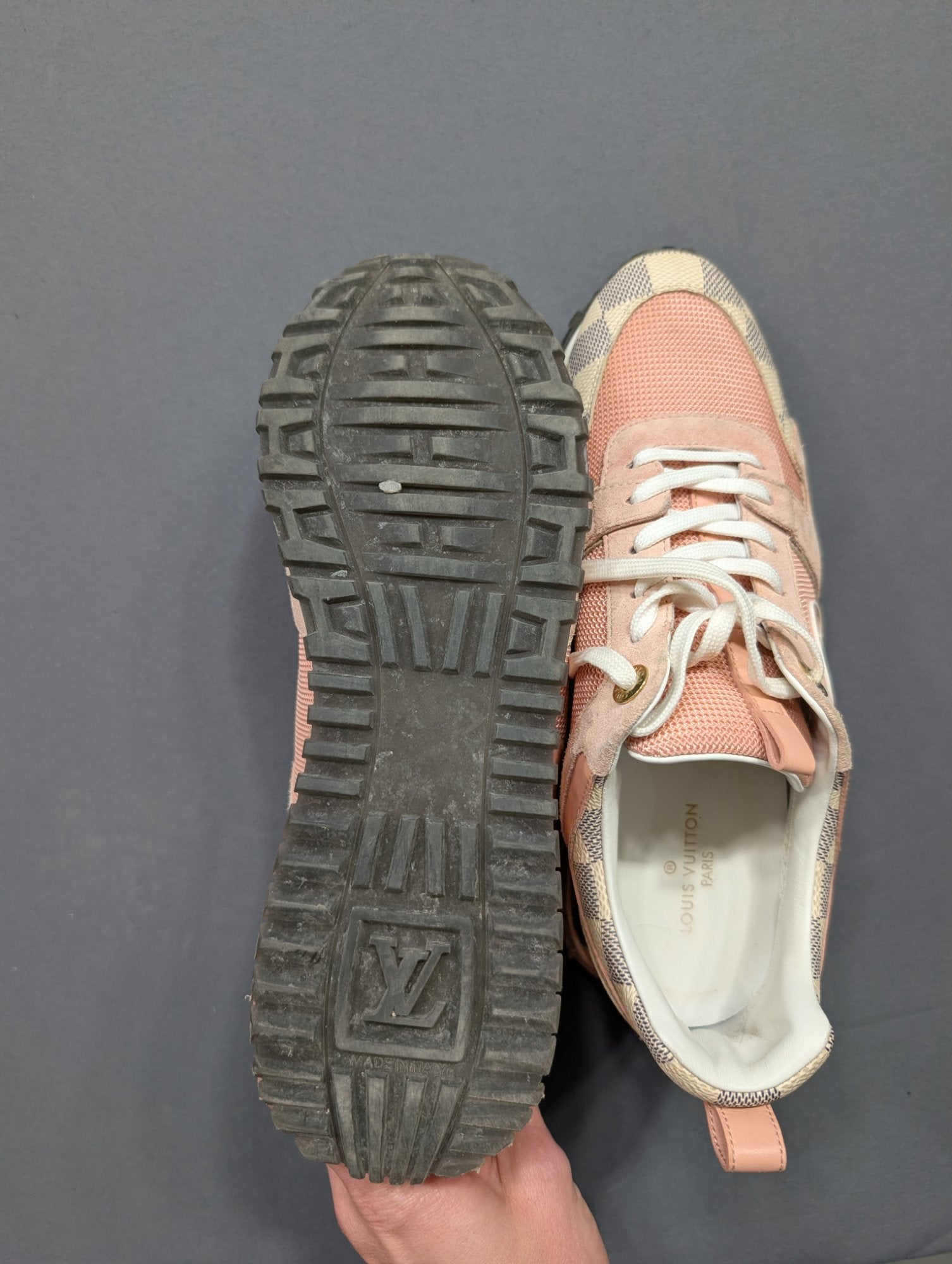 Louis Vuitton Run Away Sneaker Rose Damier Azur EU 38 Pink