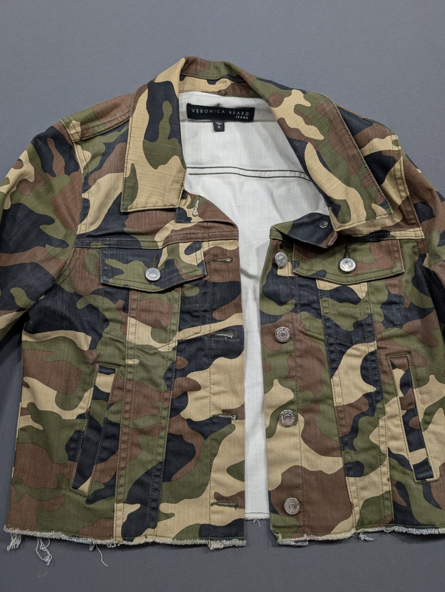 Veronica Beard Jeans Camo Cropped Jacket Size M Raw Hem