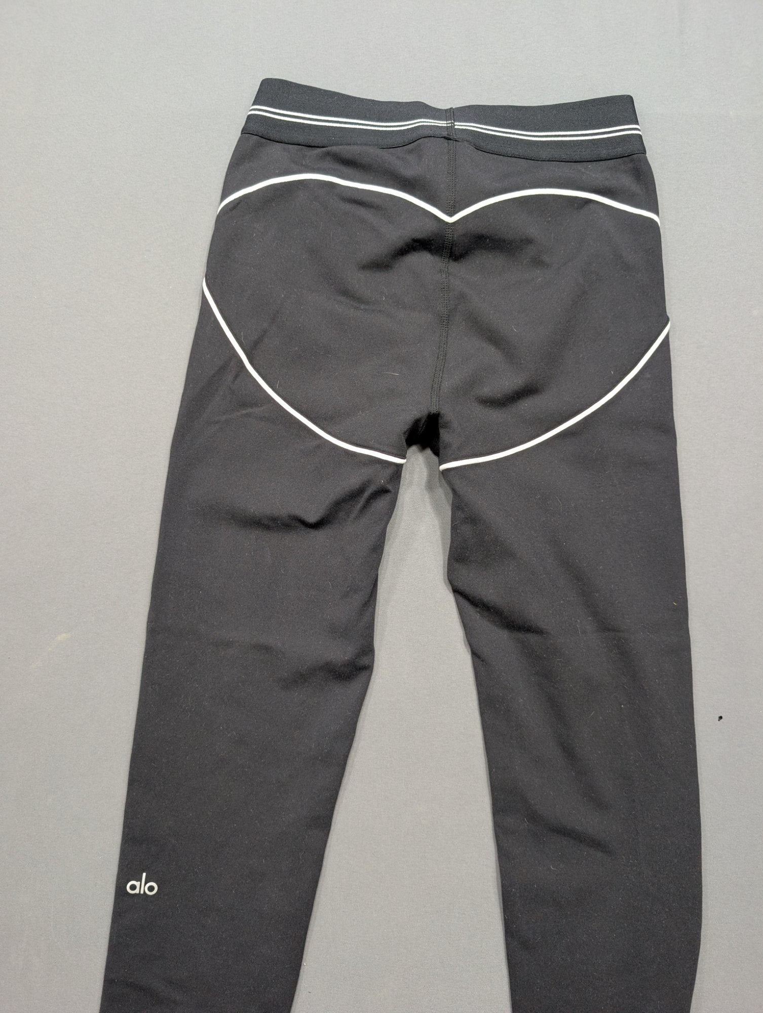 Alo Yoga Women's Black Leggings White Piping Mid-Rise Tight Size M