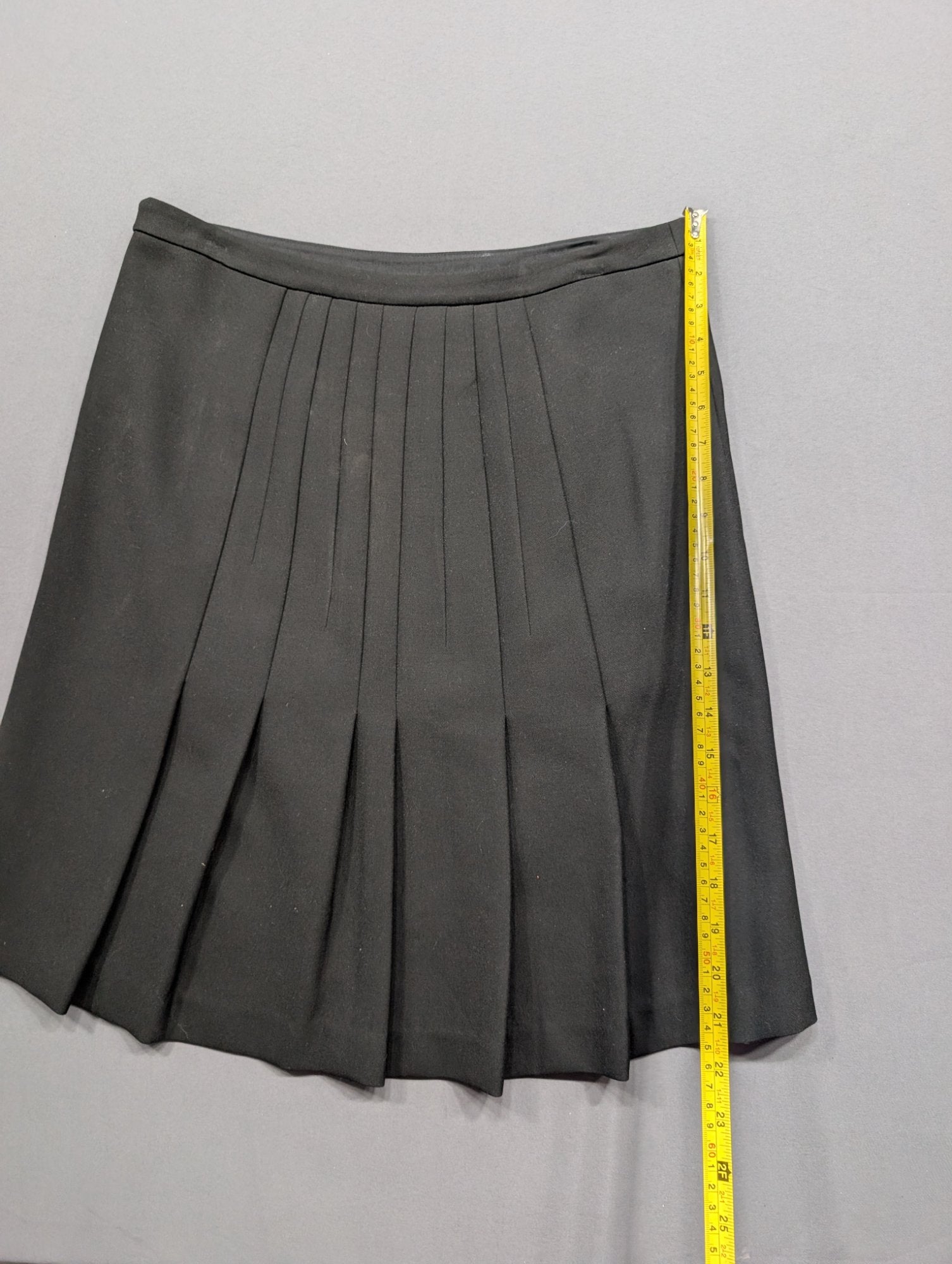 Diane von Furstenberg Black Pleated A-Line Skirt Size 12