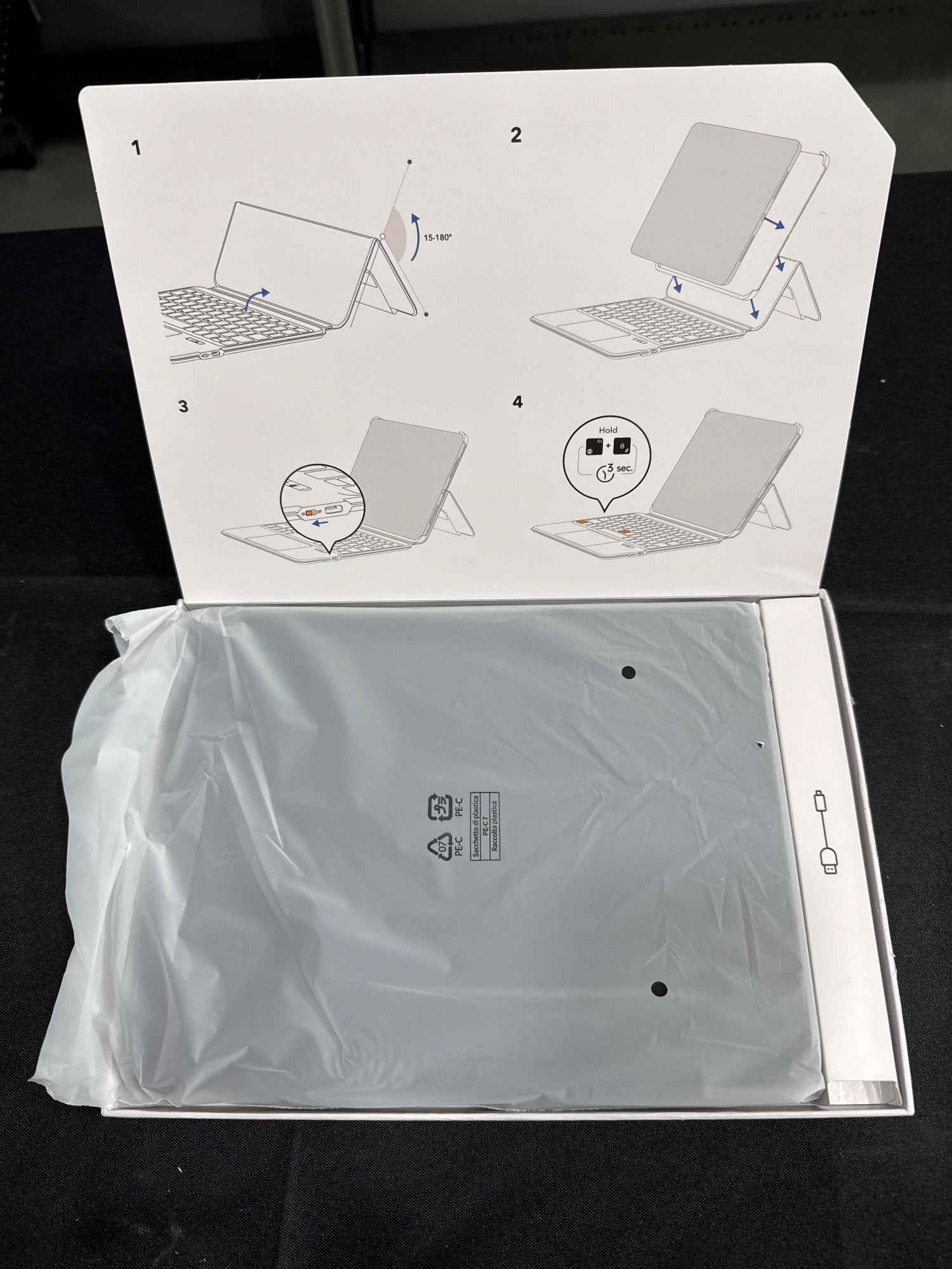 ESR Ascend Series Keyboard Case for iPad Air 11 2024 / Pro 11