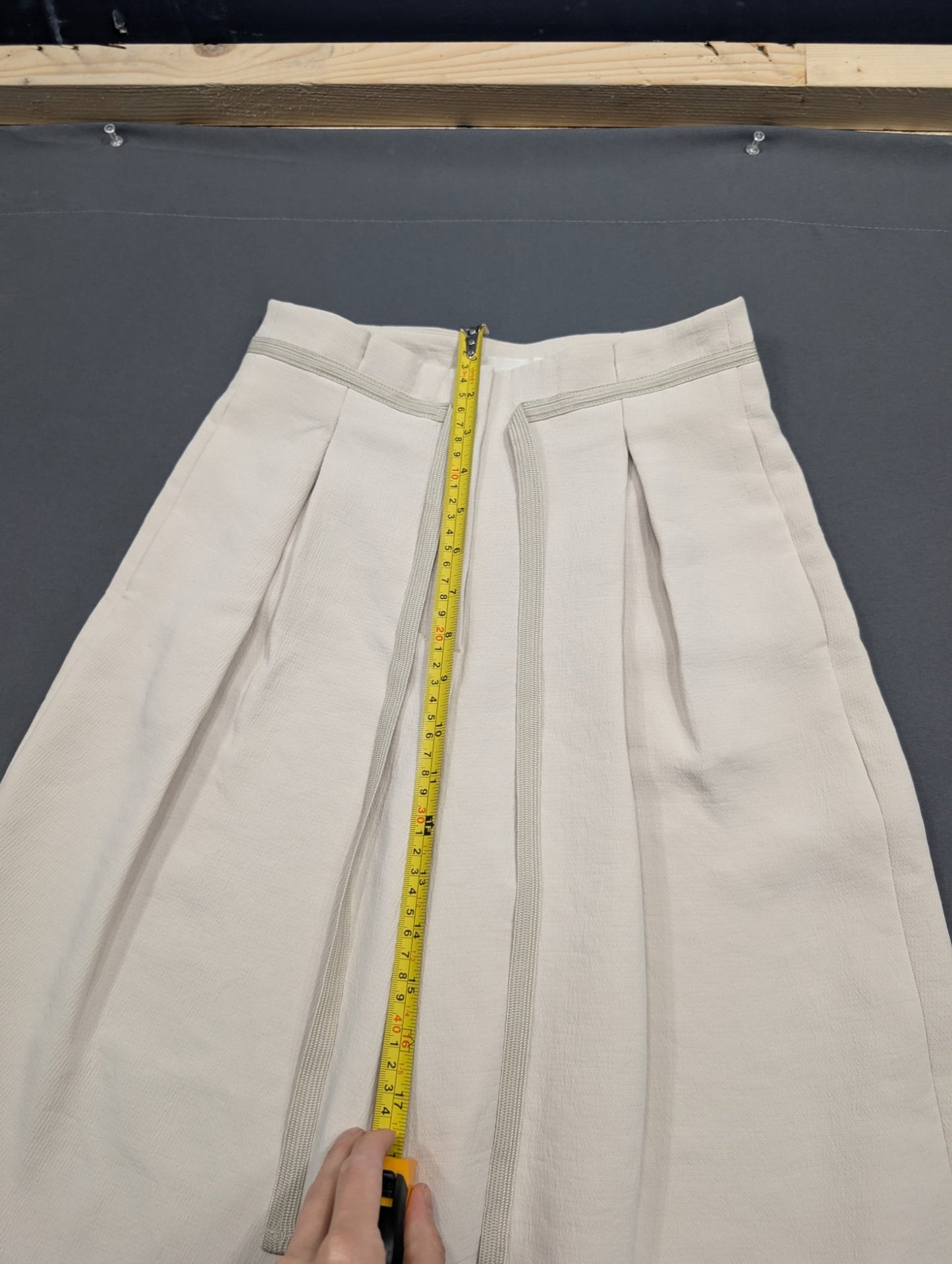 Wilfred Size 0 Wide-Leg Pleated Trousers Cream High-Rise Culottes