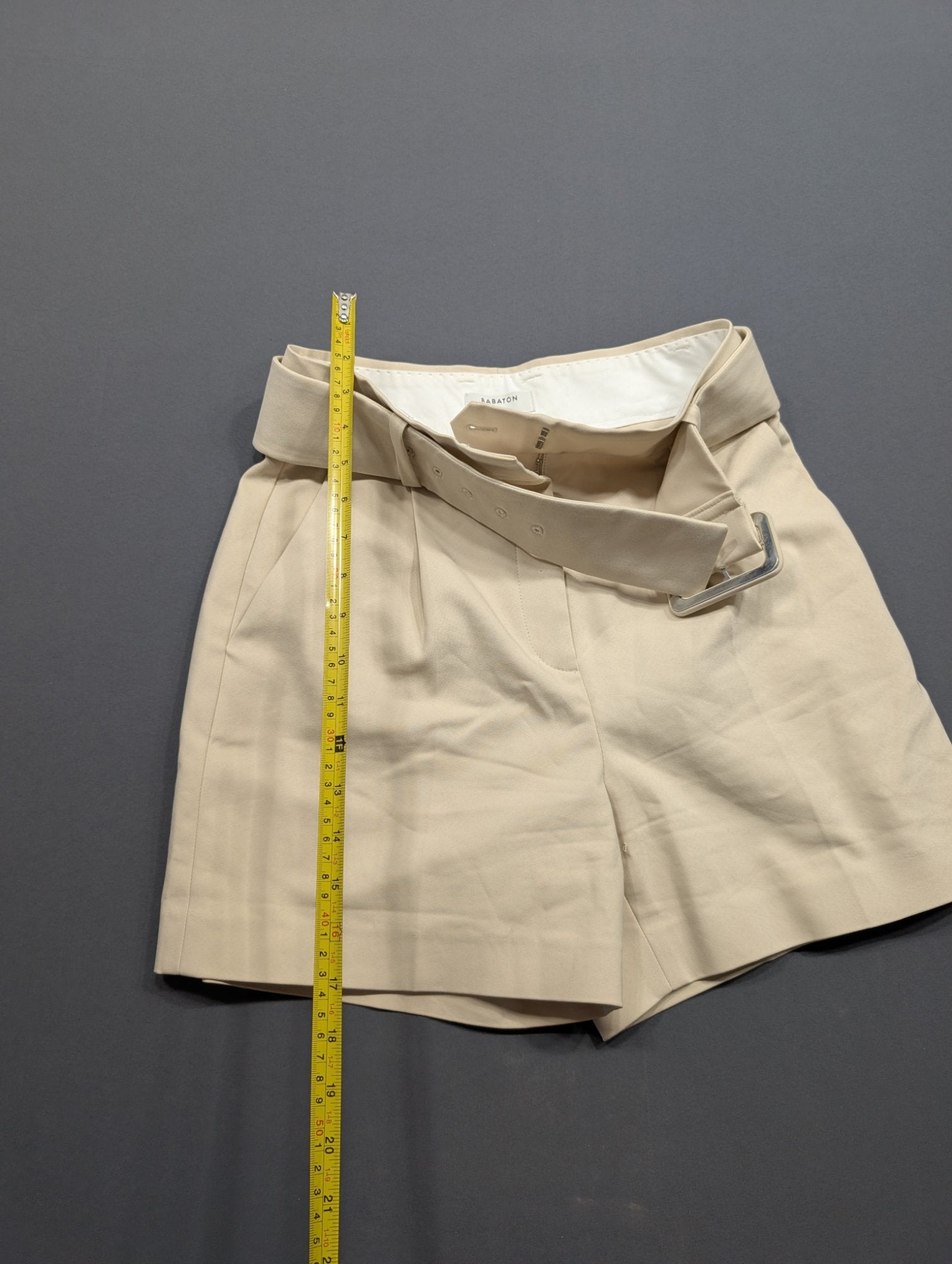 Babaton Size 4 Beige Belted High-Rise Shorts Pleated Trouser