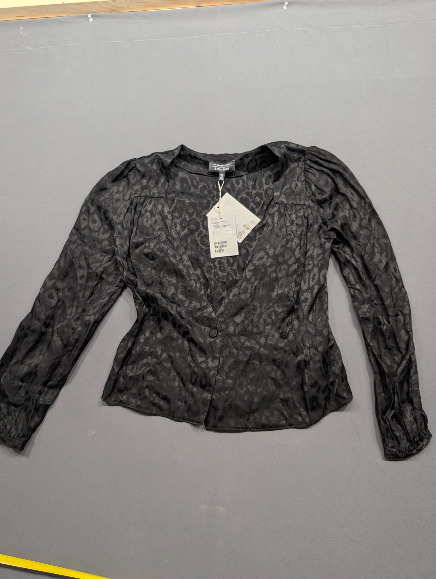 & Other Stories Los Angeles Atelier Leopard Blouse Black US 2