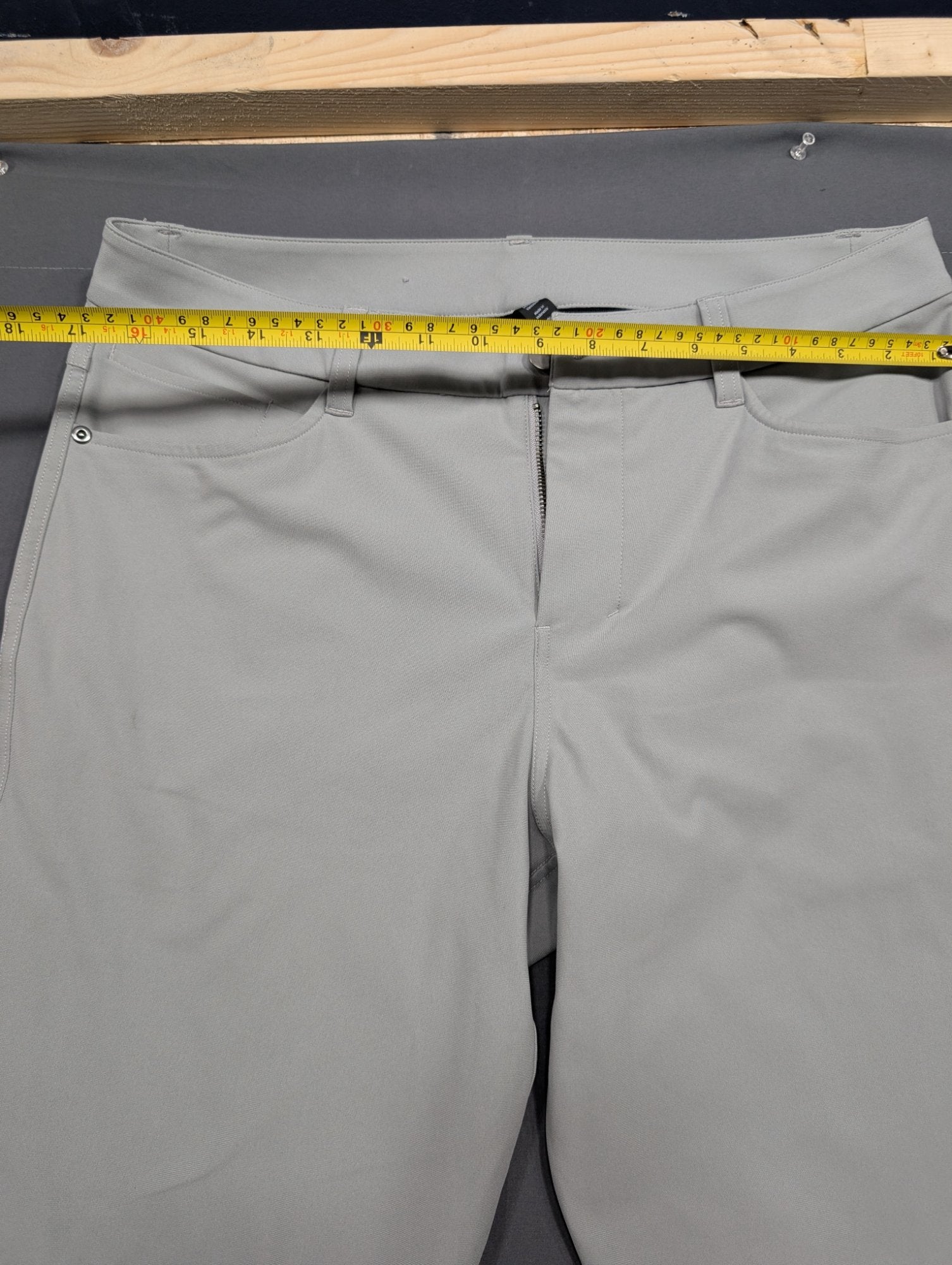 Lululemon ABC Slim 5-Pocket Pants Men's 32 Light Gray