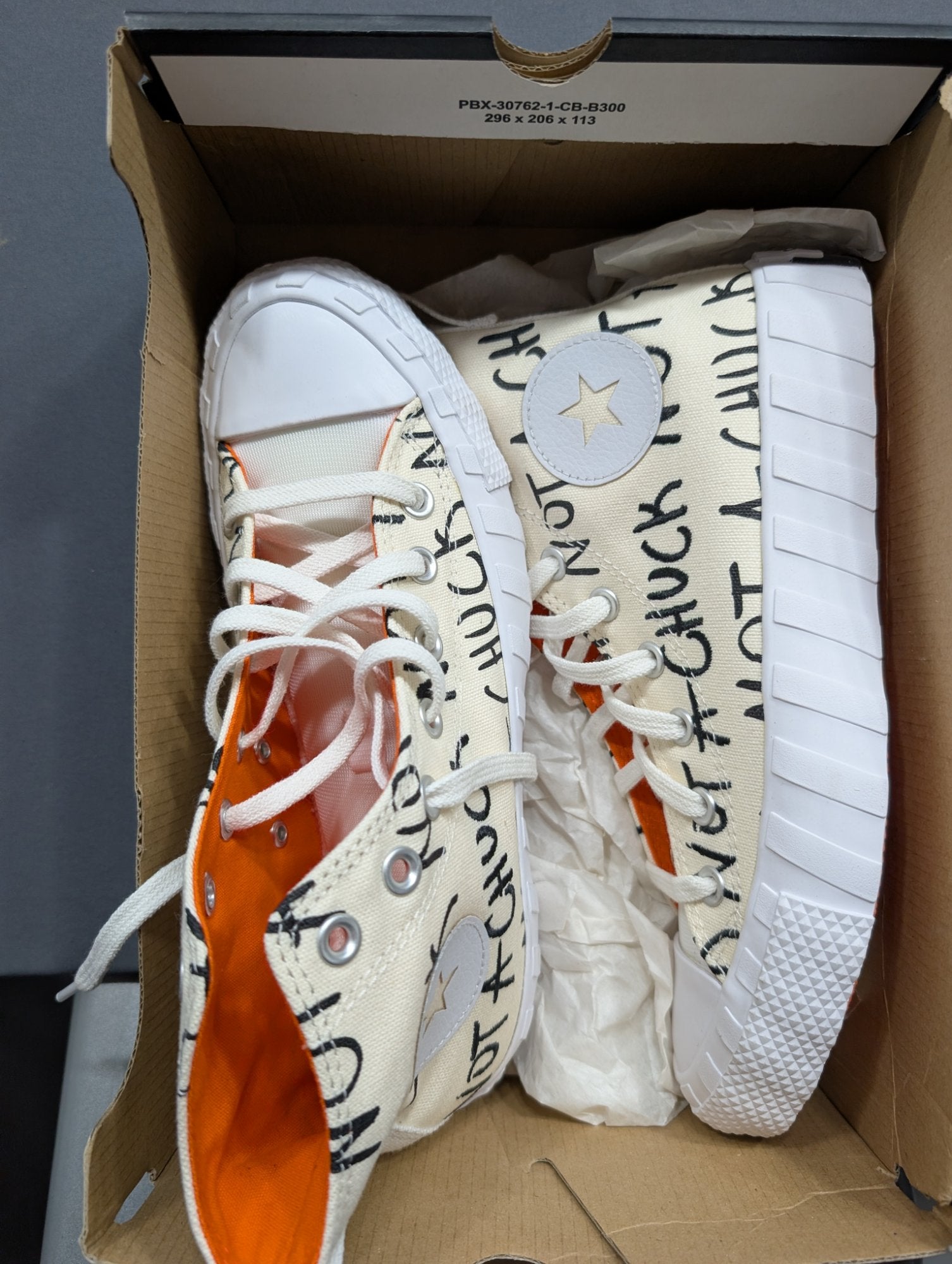 Converse UNT1TL3D Hi Kids Sneaker Egret/White/Bold Mandarin Sz 6