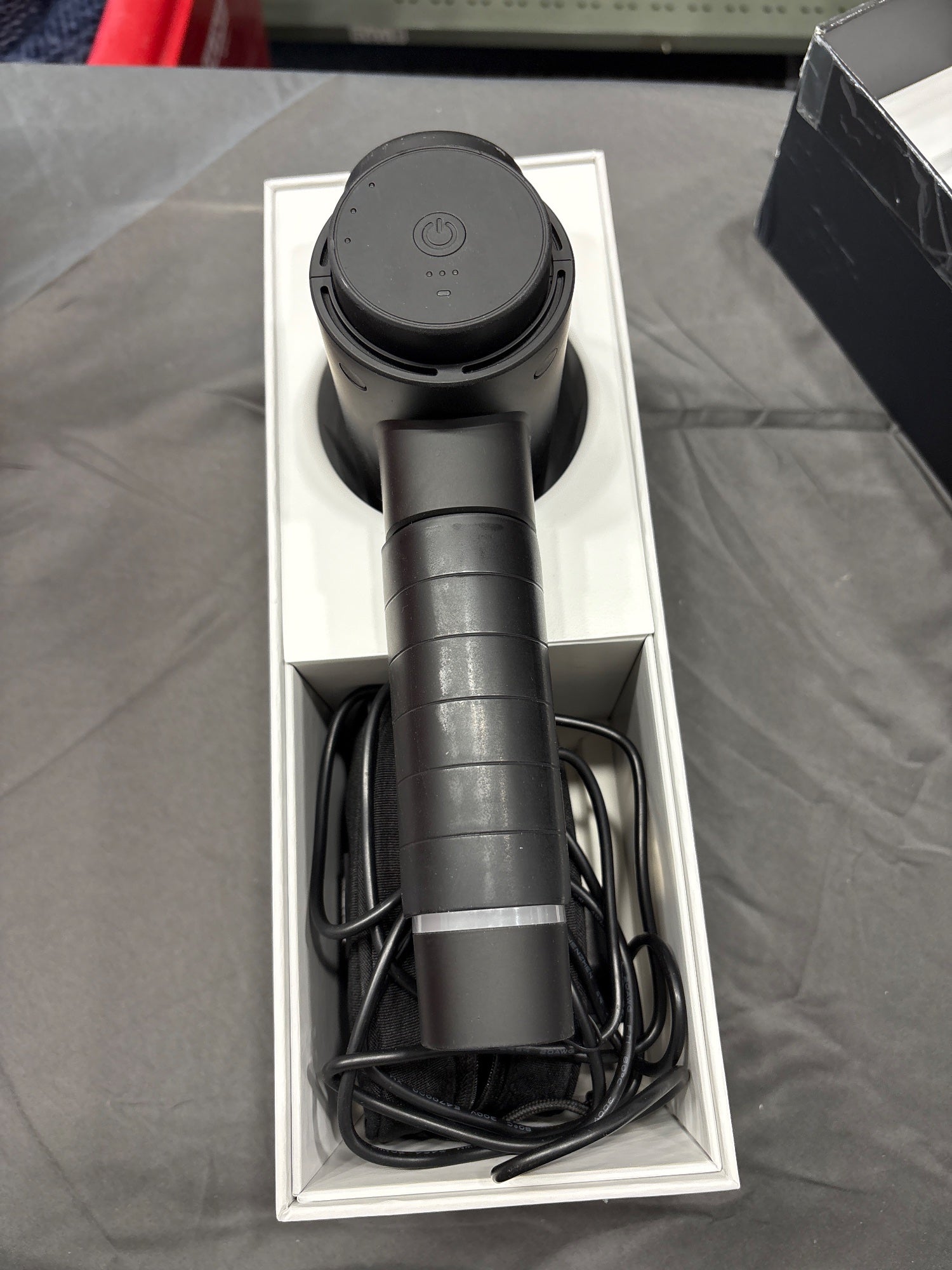 Hyperice Hypervolt 2 Percussion Massage Gun HV2001 w/ 5 Heads