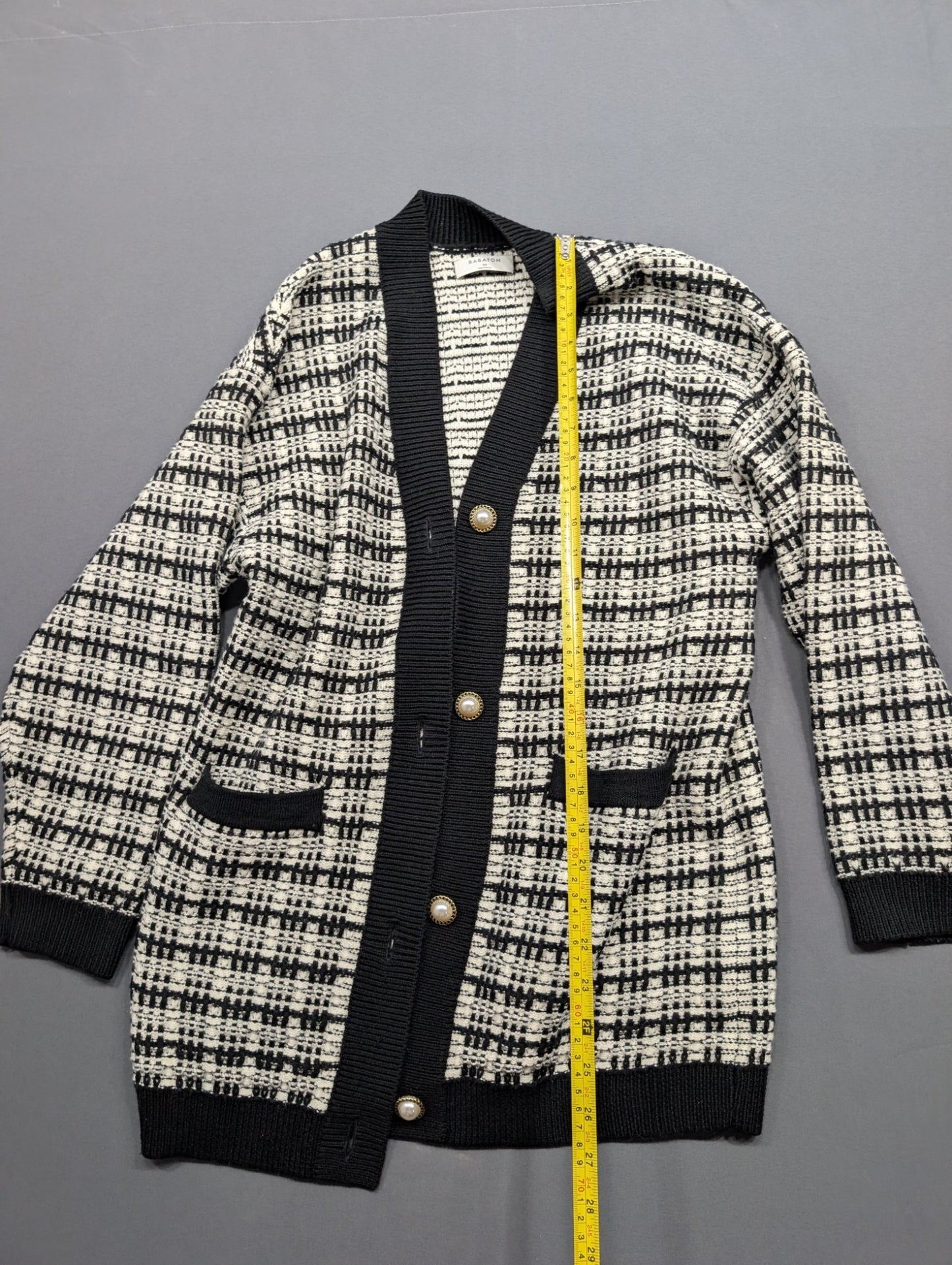 Babaton XS Houndstooth Knit Cardigan Pearl Buttons Black White