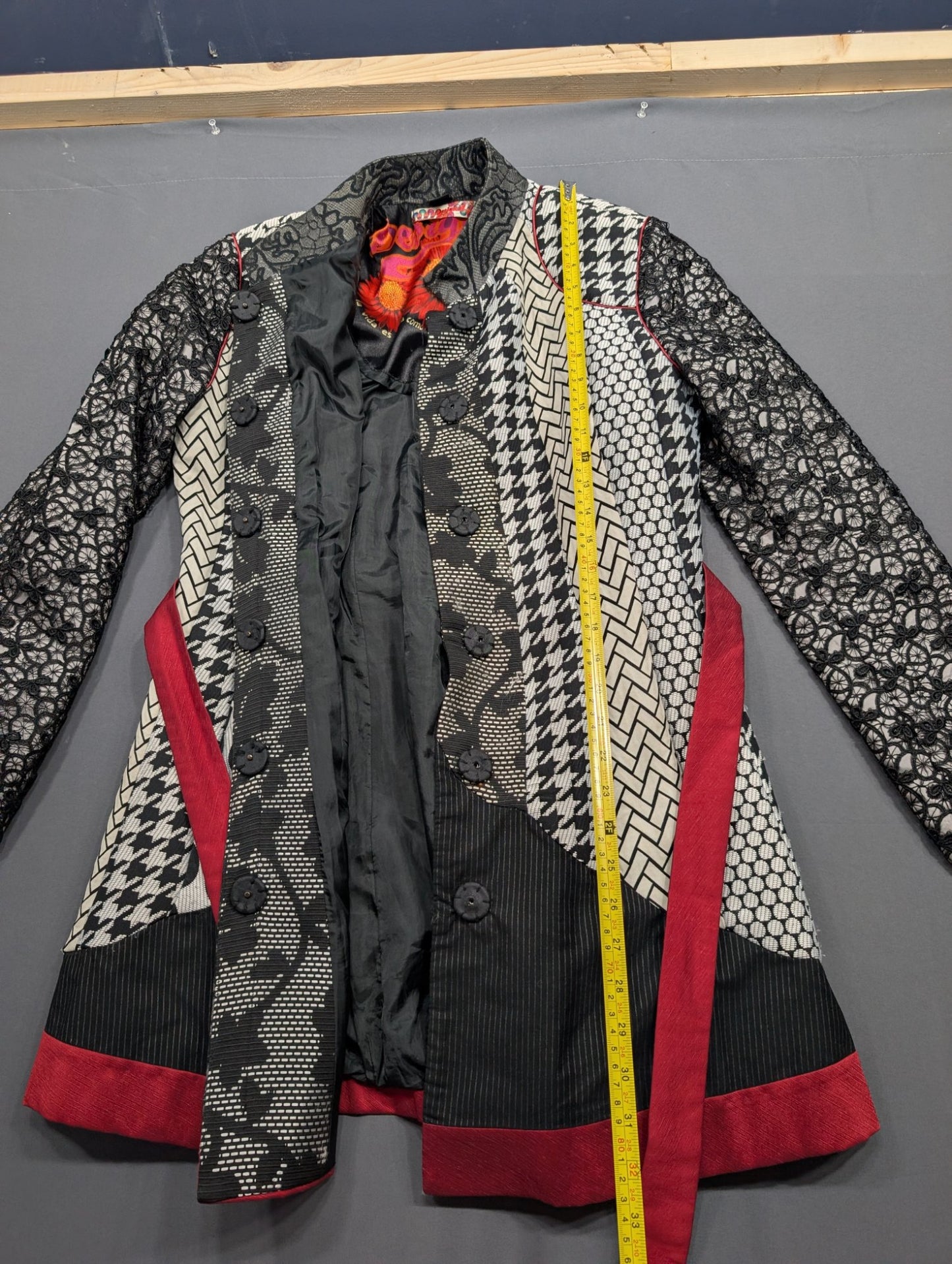 Desigual Women's Mixed-Pattern Coat Size 44 Black White Red