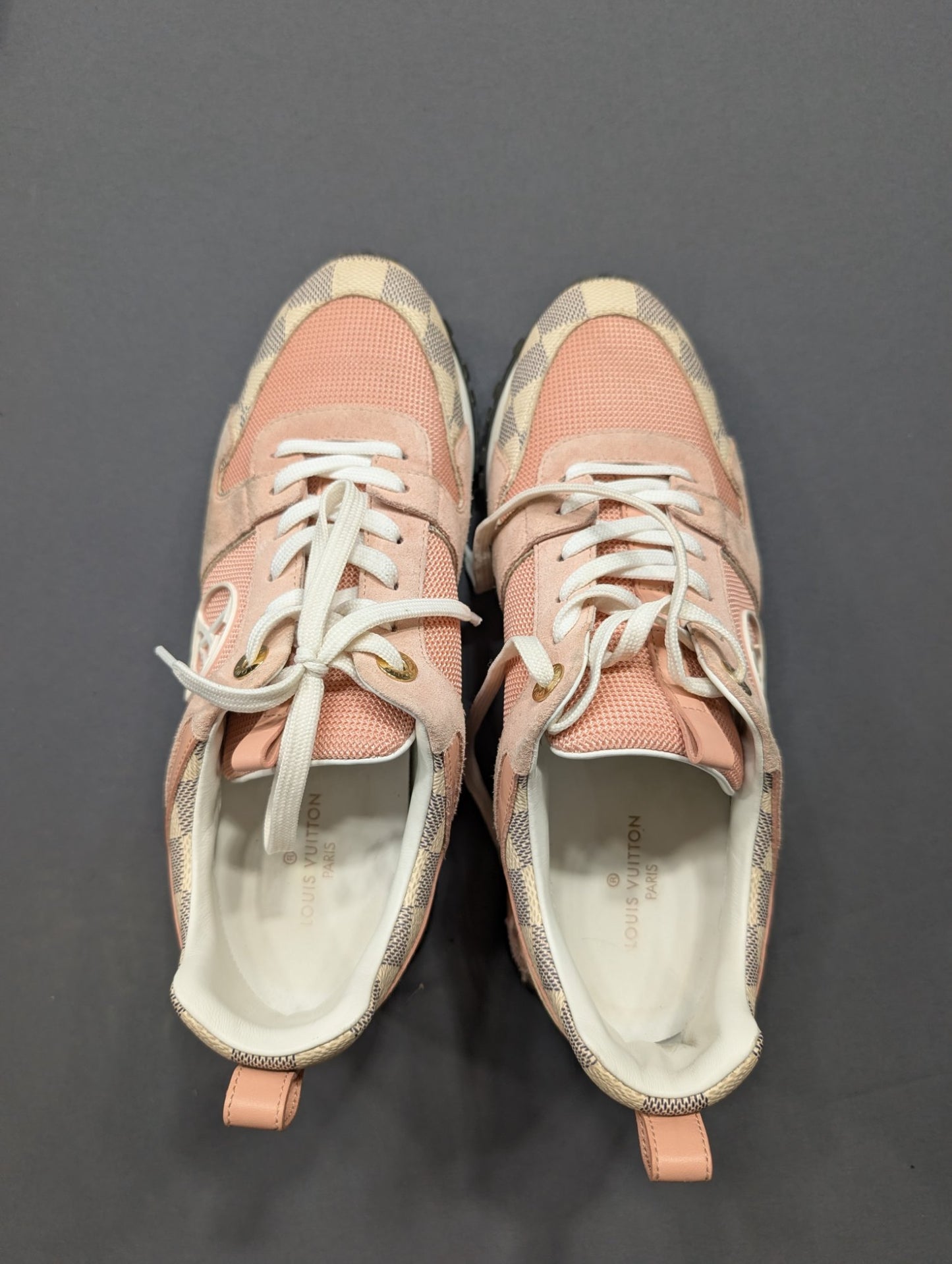 Louis Vuitton Run Away Sneaker Rose Damier Azur EU 38 Pink