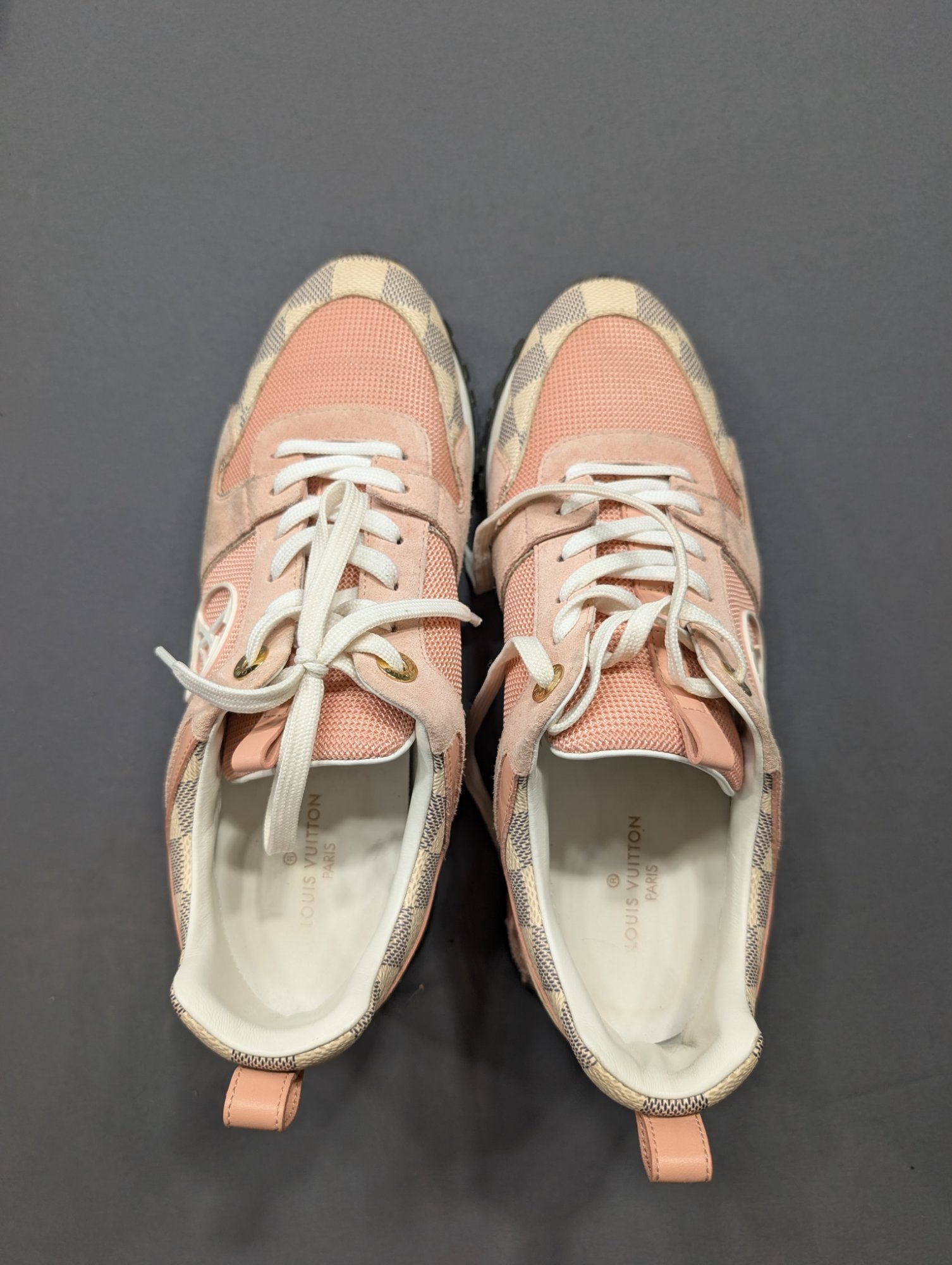 Louis Vuitton Run Away Sneaker Rose Damier Azur EU 38 Pink