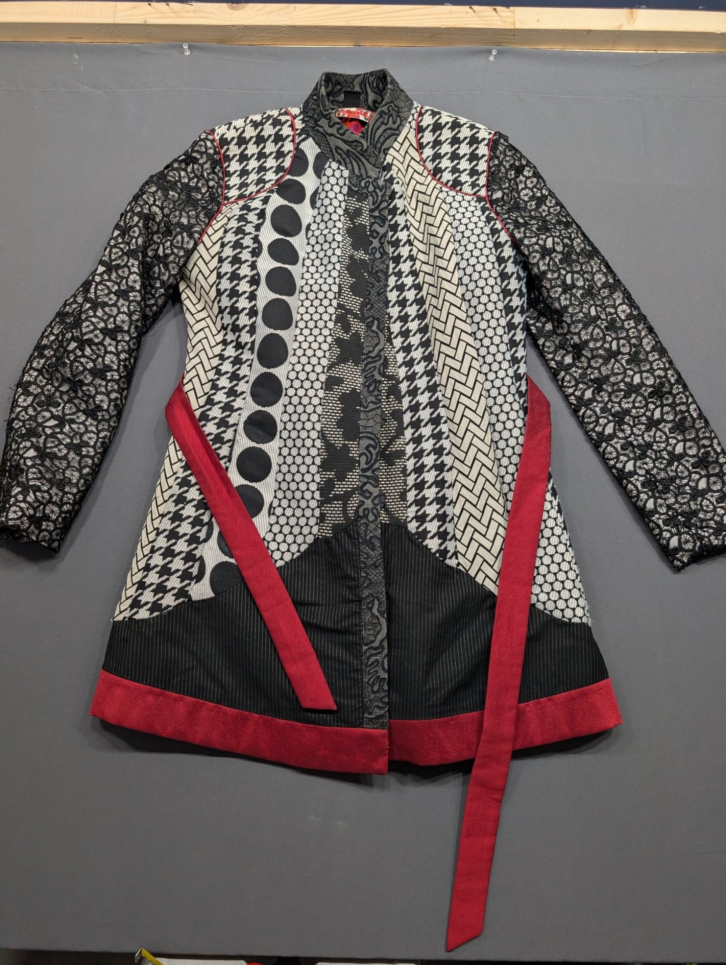 Desigual Women's Mixed-Pattern Coat Size 44 Black White Red