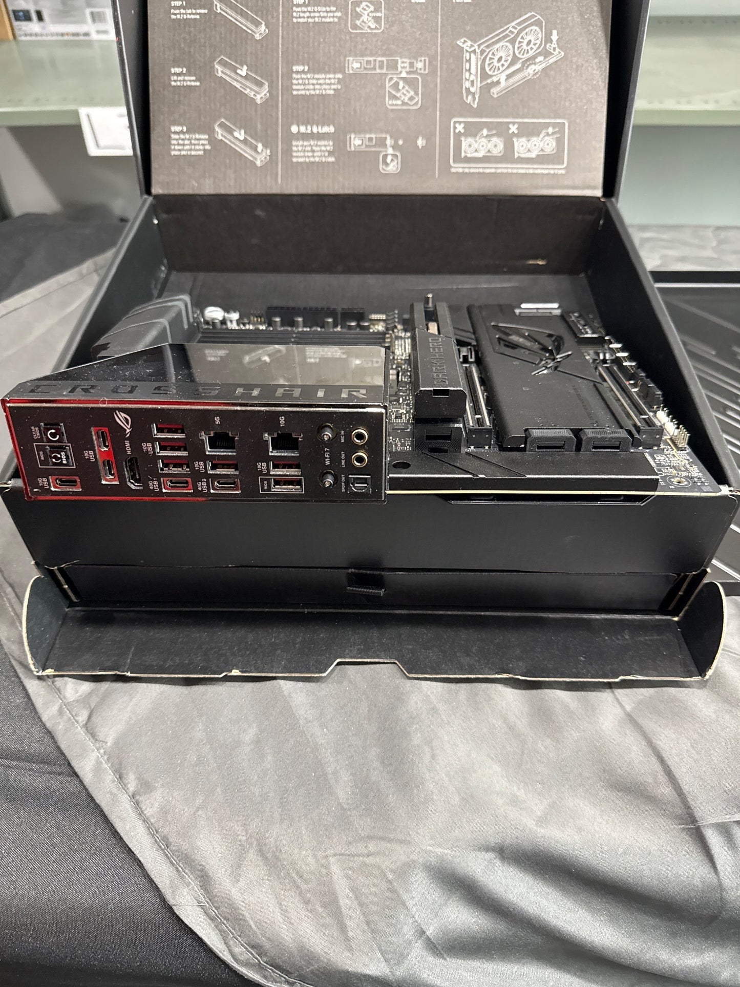 ASUS ROG Crosshair X870E Dark Hero AM5 Gaming Motherboard